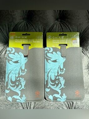 🌺 NWT Set of 2 Gaiam iPad Mini Simple Sleeves ✨💲45
